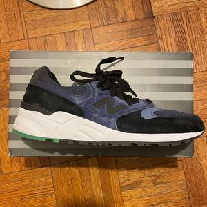 New Balance 999- Black/ Blue